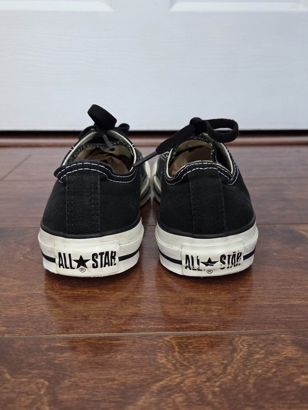 Converse Chuck Taylor All Star Low Top Black Canvas Sneakers Womens 6.5 Mens 4.5 - Picture 3 of 9